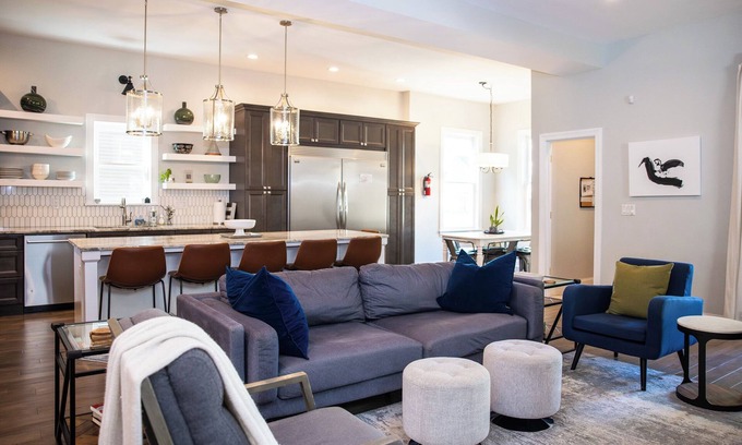 Victorian Village Maison | Large Short North Home, 4 BD, 3 Ba, Parking gratuit / WIFI; Situé près de OSU / Downtown