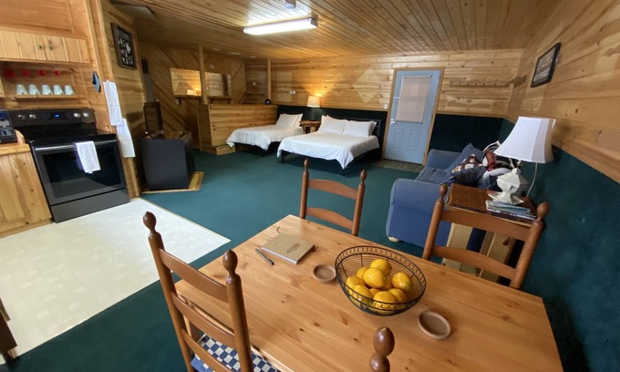 McMillan Maison | Spacious Studio apartment. Private parking w/garage.