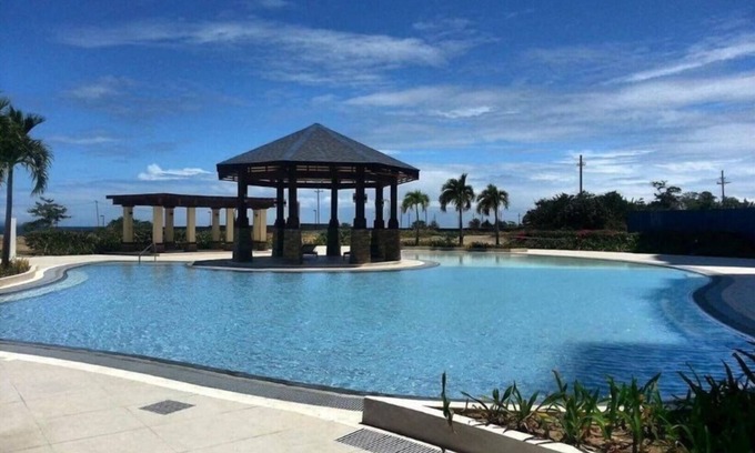 Punta Engano Appartement | Spacious Studio Unit With Balcony and Seaview