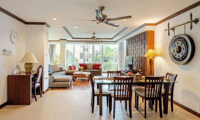 Karon Appartement | Appartement de niveau exécutif spacieux et élégant