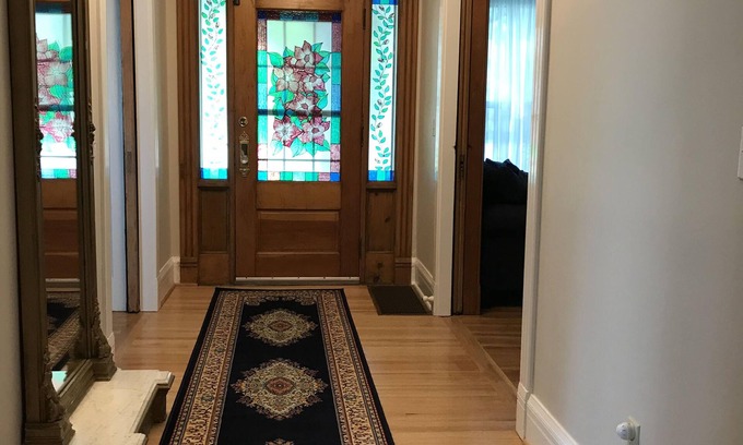 Clifton Springs Maison | Spacious updated private home, quiet neighborhood, walk to downtown.