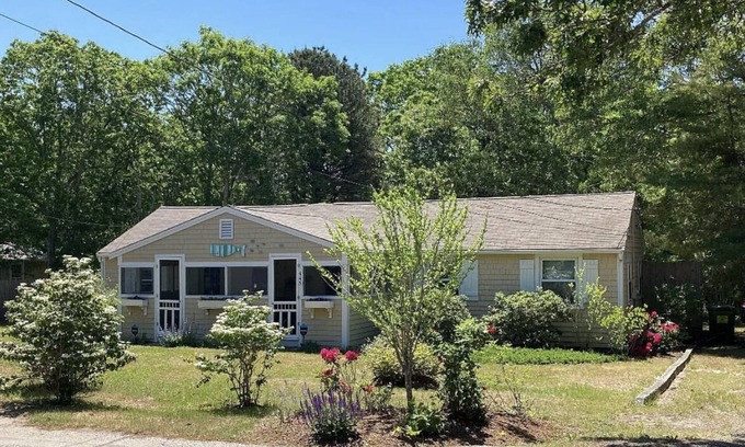 Campground Landing Cottage | Spacious Updated Home, 8 minute walk to beach, under new ownership as of 2022