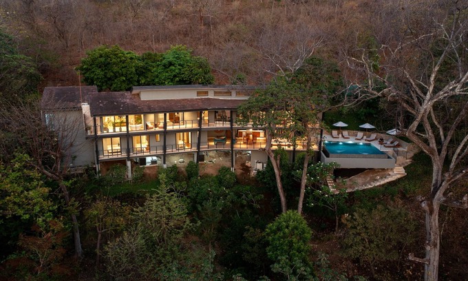 Papagayo Peninsula Villa | Villa luxurieuse avec vue sur la forêt tropicale et l'océan