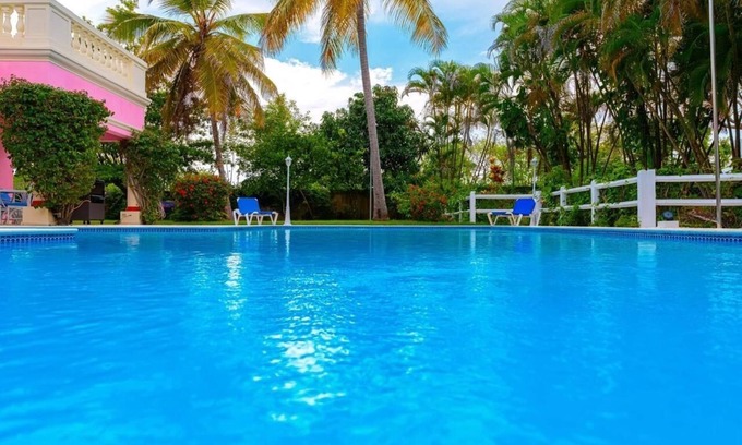 La Esplanada Villa | Spacious villa with 7 bedrooms and WiFi, AC in charming Sosúa