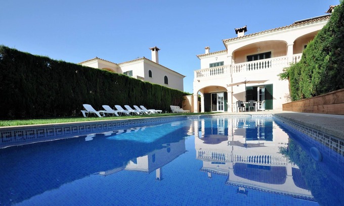 Puig de Ros Villa | Nouvelle villa spacieuse près de la plage