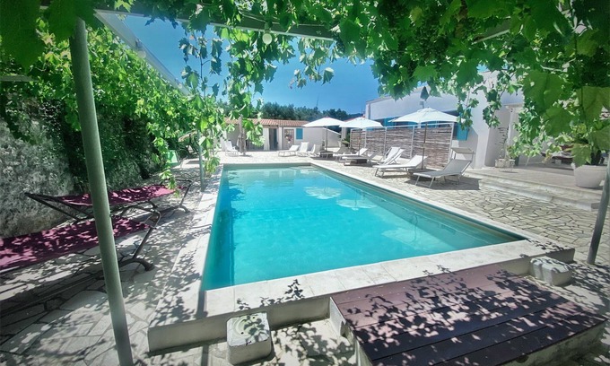 L'Assunta Villa | Spacious villa with private pool and parking 6 beds.