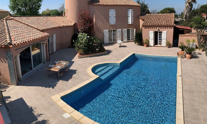 Bompas Villa | Dernière dispo! 6 au 13/7 Très belle Villa de 300m2 avec piscine privée