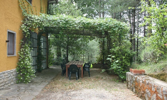 Scheggia Villa | Grande villa avec jardin privé et piscine. Gym, TV satellite, accès Wi-Fi, tennis de table. Restaura