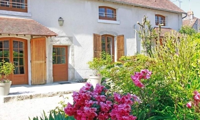 Tavers Cottage | Gîte spacieux au cœur du Val de Loire, entre Orléans et Blois, avec jardin, cour fermée et BBQ !
