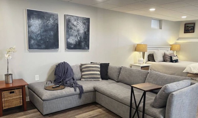 Danvers Appartement | Spacious Waterfront Studio 2mi from Downtown Salem