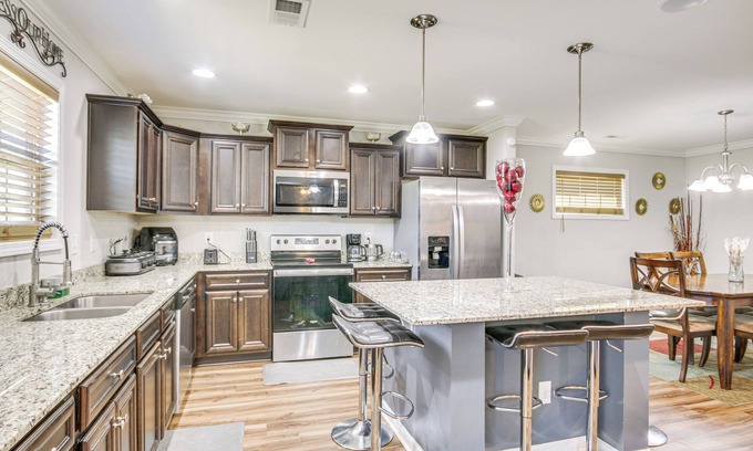 West Columbia Maison | Spacious West Columbia Home w/ Patio & Grill!