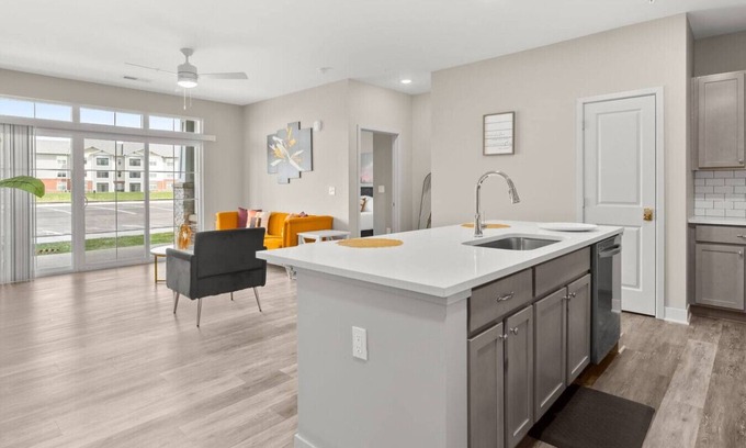 Whitestown Appartement | Spacious Whitestown Getaway