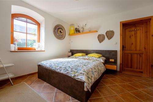 Hostim Maison | Spaní na včelách