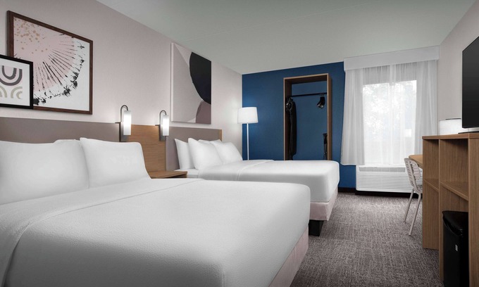 Wetmore Hôtel | Spark By Hilton San Antonio Northwest near Six Flags