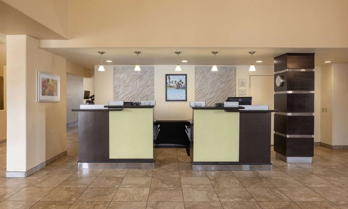 El Montevideo Hôtel | La Quinta Inn & Suites by Wyndham Tucson - Reid Park