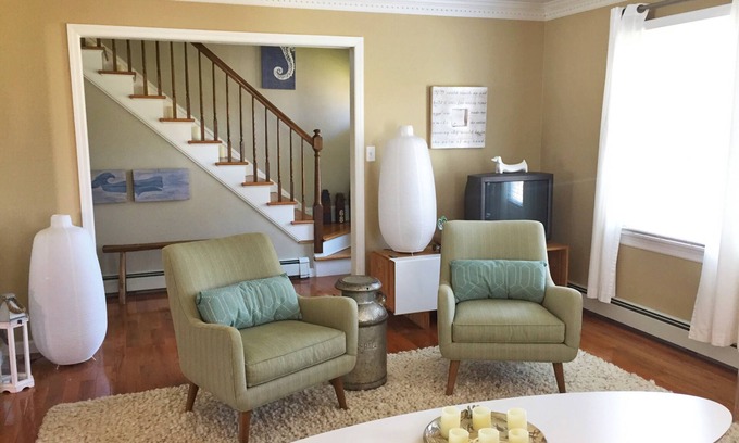 Avon Maison | Sparkling Cape, steps to lake, 3 blocks to town center, close to beach