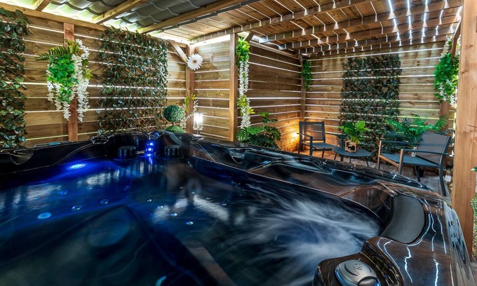 Pezarches Maison | Suite SPAtio - Jacuzzi Privé - 20min Disneyland PARIS