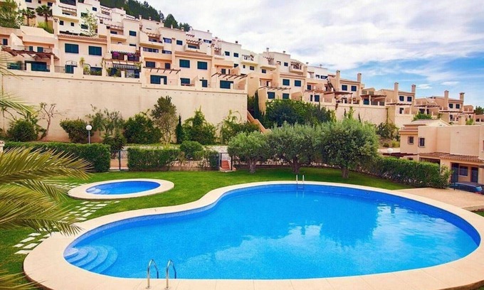 L'Alcassar Maison | Maison de ville au design spectaculaire avec vue