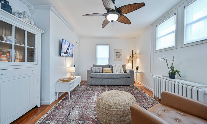 Ventnor City Appartement | Special Beach Cottage w/ Deck