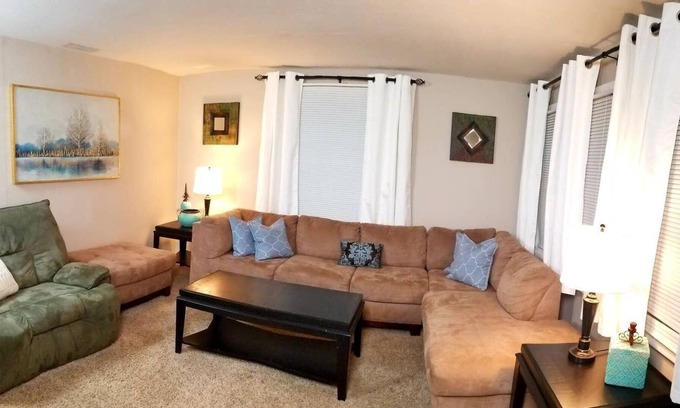 Des Peres Maison | Prix spécial septembre! ~ Super emplacement de réservation maintenant ~ T