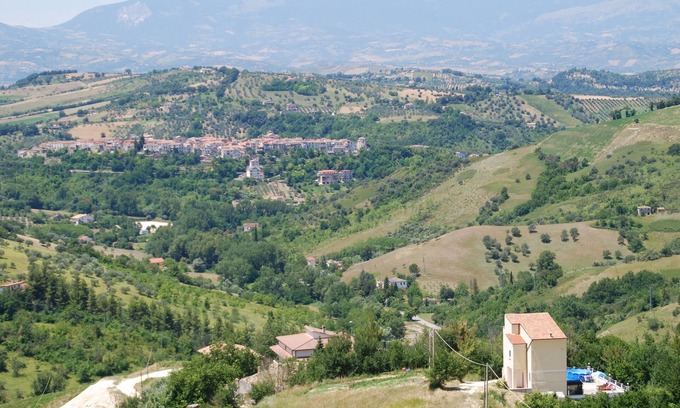Serramonacesca Villa | Villa dans la montagne avec piscine et superbe vue