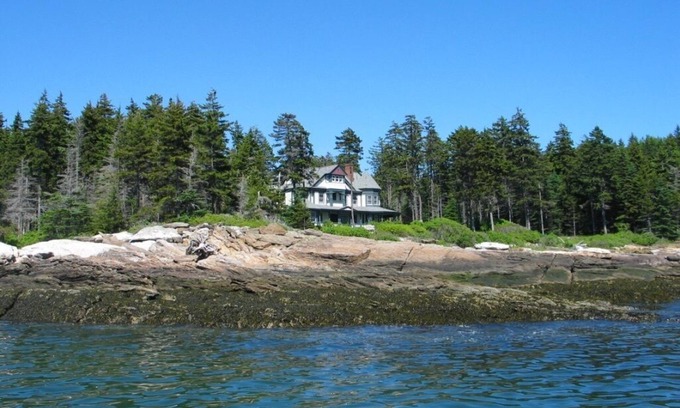 West Point Maison | Luxury Oceanfront, High Quality, Private, 5 Bedroom, 4 Bath, Sailing, & More....