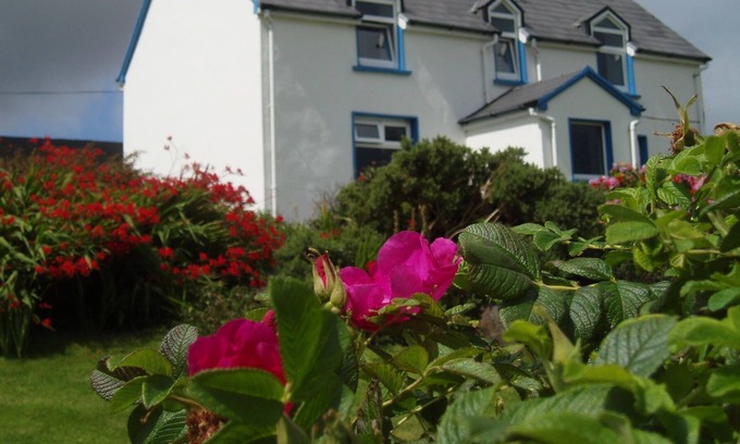 Brandon Cottage | Cottage traditionnel avec une vue magnifique sur la baie de Brandon, la péninsule de Dingle