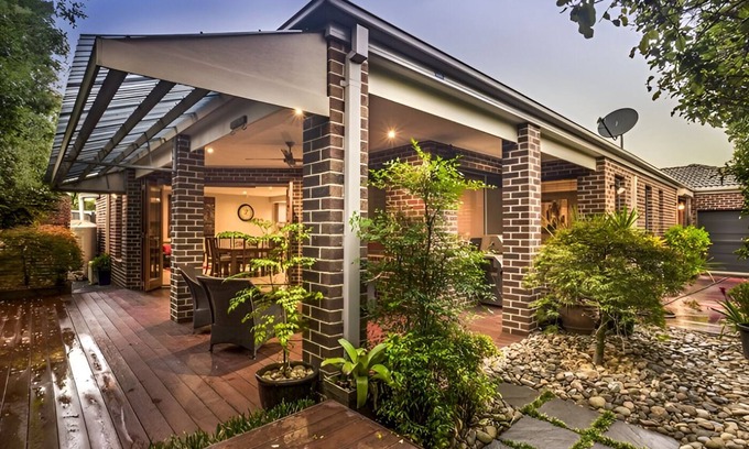 Williams Landing Maison | Specious ex-display 5 BDR house,upto 15 guests - Williams Landing