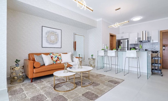 Lope De Vega Appartement | Spectacular, Centric 1BR Apt, King Bed, Pool Gym, Beautiful Social Area Near All