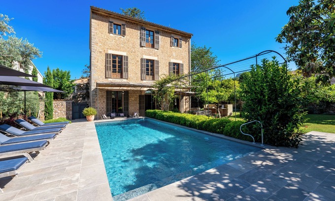 Soller Maison | Belle maison de ville près de la place de la ville avec une grande piscine et des vues spectaculaires