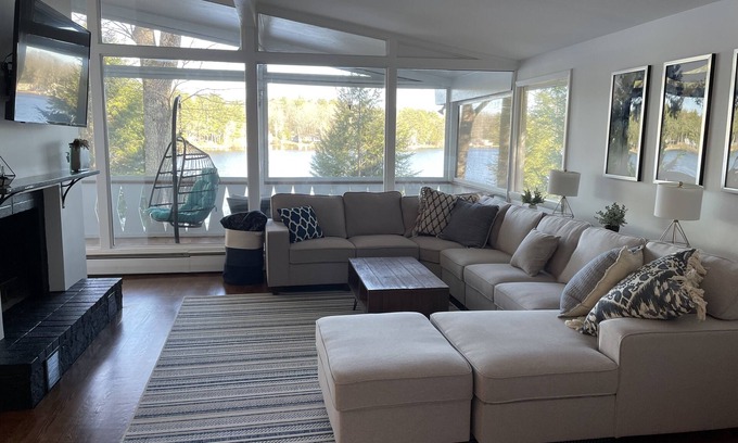 Rindge Maison | Spectacular lake house with private dock, beach area & gorgeous views