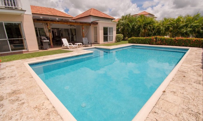 Playa Blanca Villa | Spectacular lake view villa in Decameron