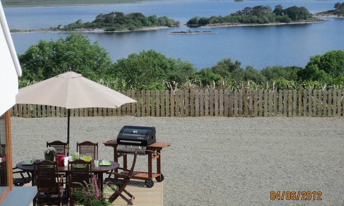 Inishmacatreer Maison | Vue spectaculaire sur le lac de la maison de vacances de luxe