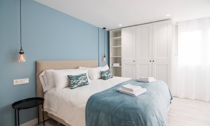 Beiro Maison | Spectacular newly renovated apartment in Granada, Caleta area.