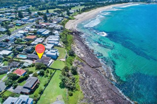 Shellharbour Maison | Spectacular Ocean Front home With Pool