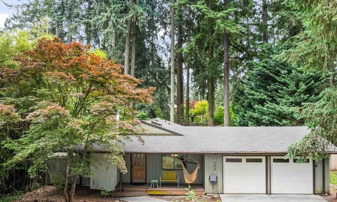 Oak Grove Maison | Spectacular Pet Friendly Forested Retreat, Game Room w/Ping Pong, Gorgeous Patio Under the Trees