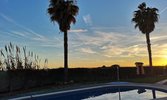 Benajarafe Appartement | Spectacular residential on the 1st line with pool