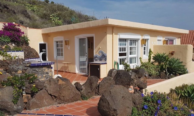 Puntallana Appartement | Vues spectaculaires sur la mer et tranquillité pure!