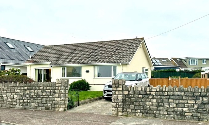 Southbourne Maison | Spectacular Seaview - Beach House - 2br - Sleeps 6