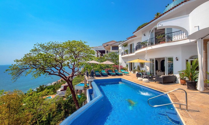 Conchas Chinas Maison | Villa de style méditerranéen avec vue sur la mer dans la Chine de Conchas