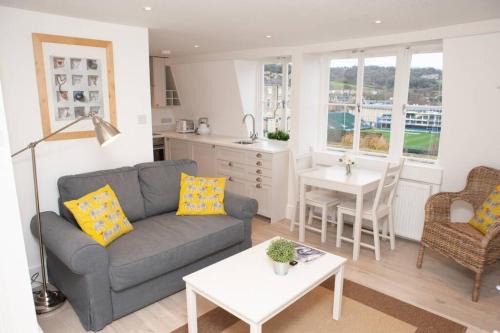 Bath Appartement | Spectacular views, 1 Bed Central Bath Apartment
