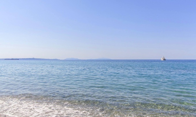 Bisceglie Appartement | Spend a relaxing vacation in the center of Bisceglie in this beautiful apartment.