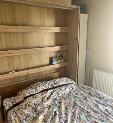 Swarzedz Maison | Spokojne pokoje z udogodnieniami