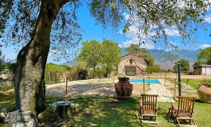 Poreta Autre | Spoleto Biofarm - 8 personnes - avec piscine d'eau salée - beau terrain exclusif