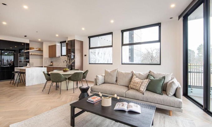 Cremorne Maison | Sport Precinct Luxury Style over four levels