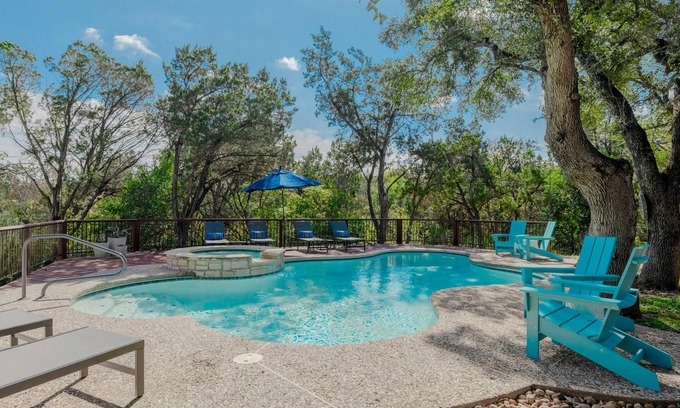 Dripping Springs Maison | Sports Court + Pool + Hot Tub - Horizon!