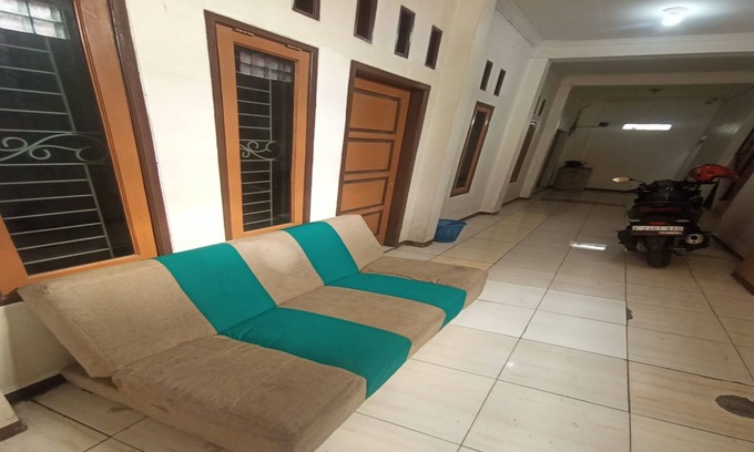 Sukabumi Hôtel | SPOT ON 93385 Penginapan Hj Lilis 2 Syariah