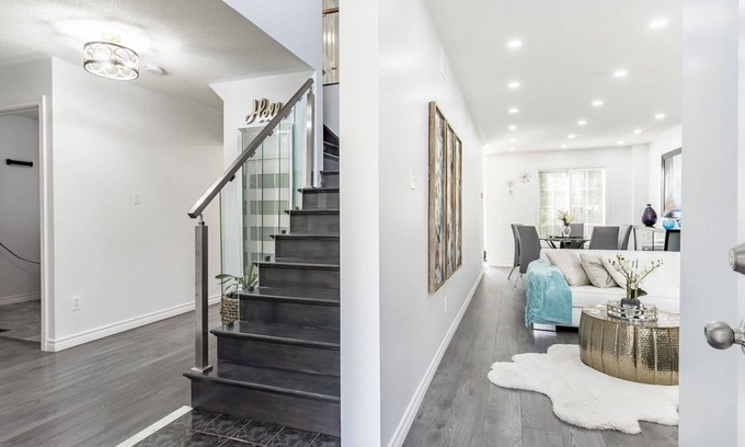 Caledon Maison | Spotless Bright Home By The Headwaters In Orangeville!