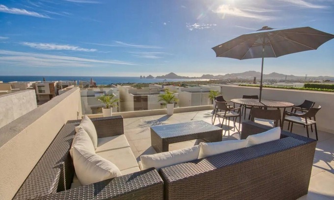 El Tezal Maison | Spring discounts!! Ocean view w/private Rooftop villa & 5min /downtown