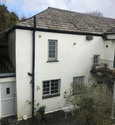 Egloshayle Maison | Spring Garden Cottage